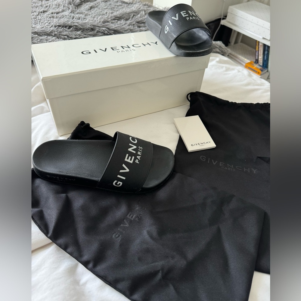 Givenchy Slides - Picture 4 of 4